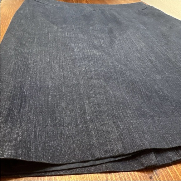 Ann Taylor Loft Size 4 Pencil Skirt Dark Blue Denim-Like Knee Length Pockets - Picture 2 of 13